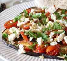 Napravite salatu s patlidžan i rajčica i sir