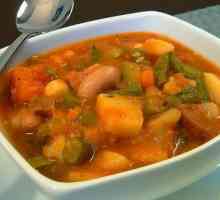 Kuhanje povrća gulaš sa kupusom i krumpirom - razmaziti s ukusna jelo vitamina