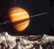 Kako crtati planet? Slika Saturn na pozadini zvjezdanog neba i mjesec krajolika
