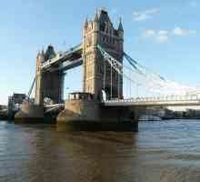 Tower Bridge u Londonu. Tower Bridge u Londonu - Fotografija