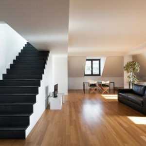 Kako obojiti poda u drvenoj kući: a boje?