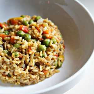 Napravite povrće rižoto na tanjur i multivarka