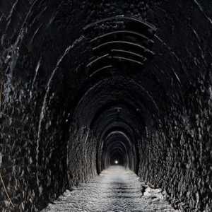 Zanimljivosti iz Sverdlovsk regiji. Didinskaya tunel