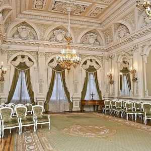 Brak palača na Promenade des Anglais - omiljeno je mjesto Petrogradu mladenci