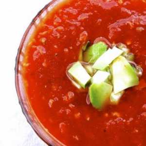 Hladna juha gazpacho. Kako kuhati delikatesu na vlastitu?