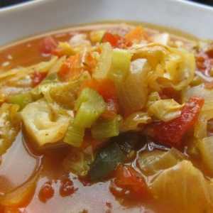 Kako kuhati juha s kiselim zeljem u multivarka?