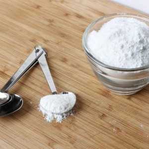 Kako napraviti glazura šećer kod kuće za ukras i pečenja?