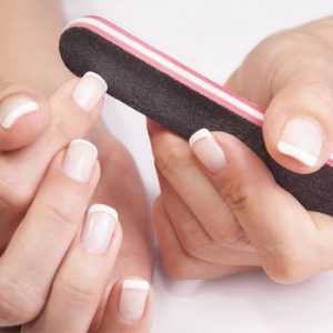 Kako ukloniti gel nokte kod kuće? Podsjetnik na oprez