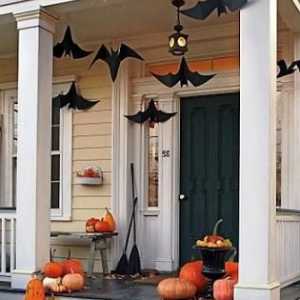 Kako ukrasiti kuću za Noć vještica? Halloween ukras na rukama