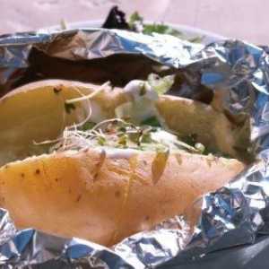 Kako ukusni pečeni krumpir u foliji