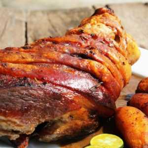 Kako ukusna pečena svinjetina kutni: u pećnici u foliji