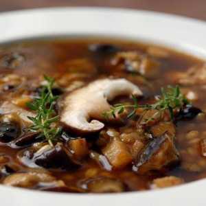 Kalorija gljiva juha zadovoljava sve ograničenja strogoj dijeti
