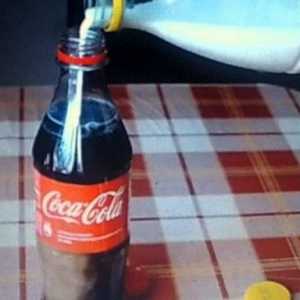 Cola s mlijekom: ne možete piti eksperiment