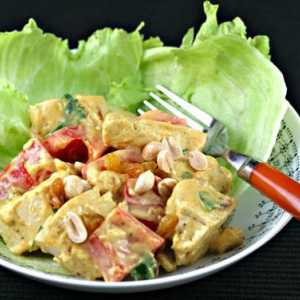 Salata od piletine s grožđicama i povrća: recept sa slikom