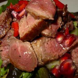 Lagani i ukusni salate s govedinom i nara: recepti