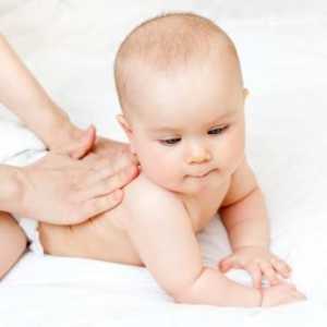 Masaža novorođenče: svladati osnovna načela