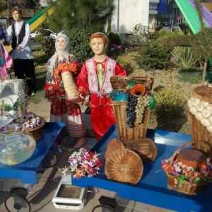 Nowruz Bayram - Proljetni festival! Tradicija Nowruz slavlja