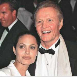 Angelina otac Jon Voight: fotografije, filmografije. Zašto Angelina Jolie ne komunicira sa svojim…