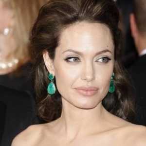 Koliko godina je Angelina Jolie? Povijest poznatog glumica