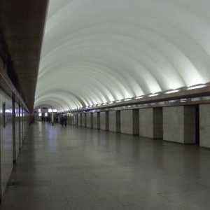 Stanica „Elizarovskaya” - Metro je osobito popularan