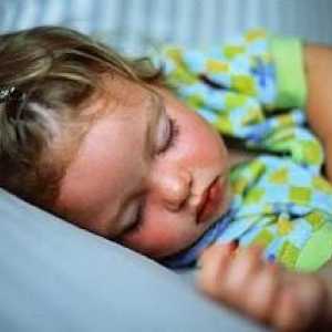 Trebam li se brinuti ako u snu dijete jako znoji?