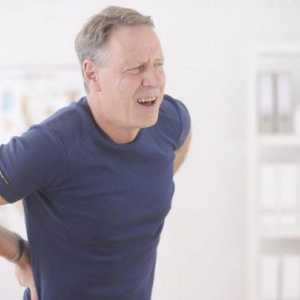 Tailbone modrica: simptomi i učinci, liječenje