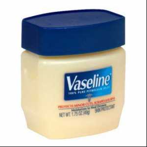 Vazelin se koristi za što? Sastav vazelina koristiti vazelin na moje lice?