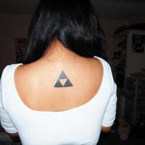Značenje tetovaža „trokut”: duboki smisao u malom slikom